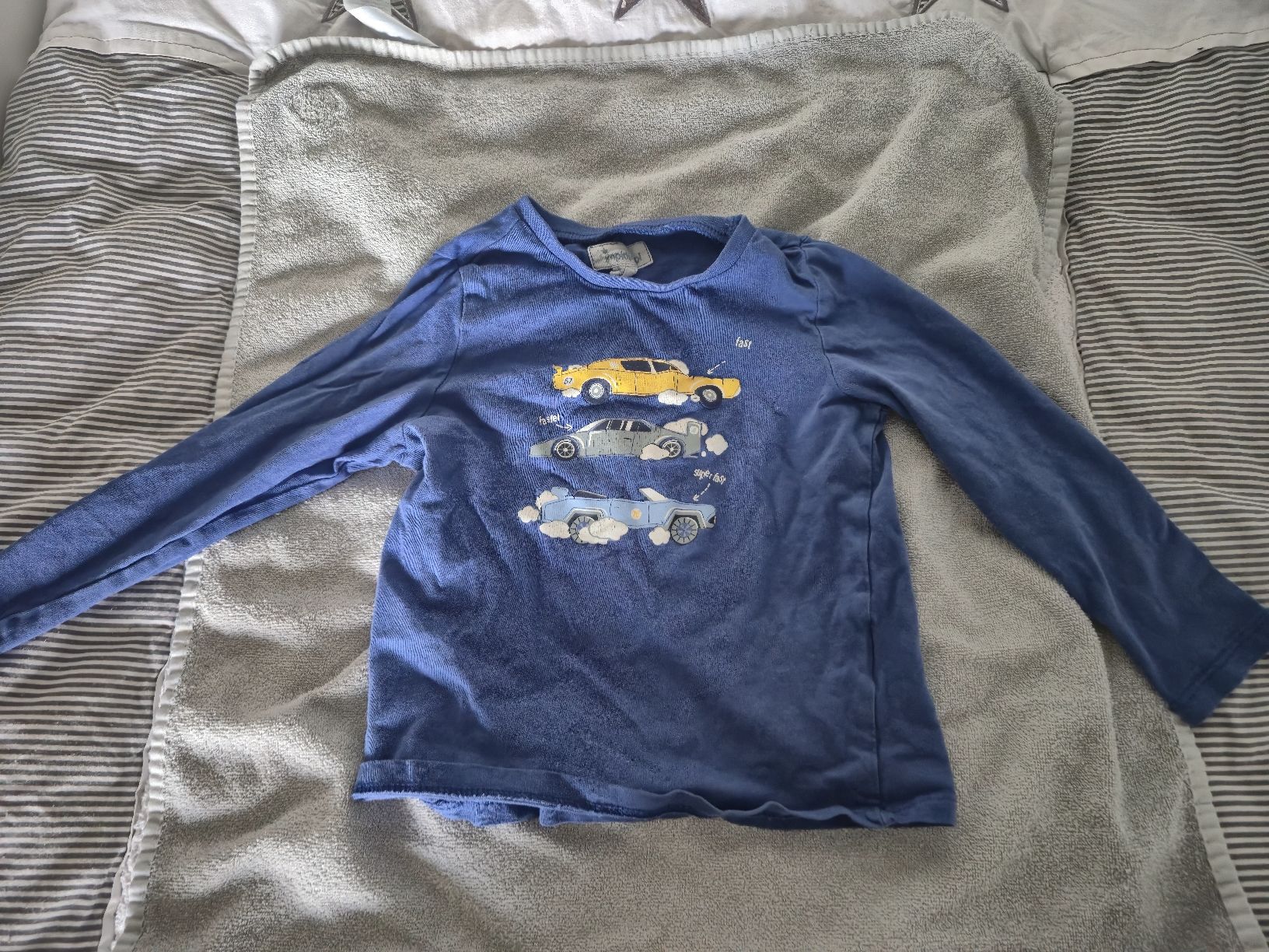 Lotti & Set di vestiti: Shirt Grösse 92 – Usato da Leuggern venduto da MonaM90