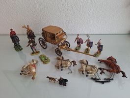 Elsatolin Figuren und Kutsche zum Teil def.
