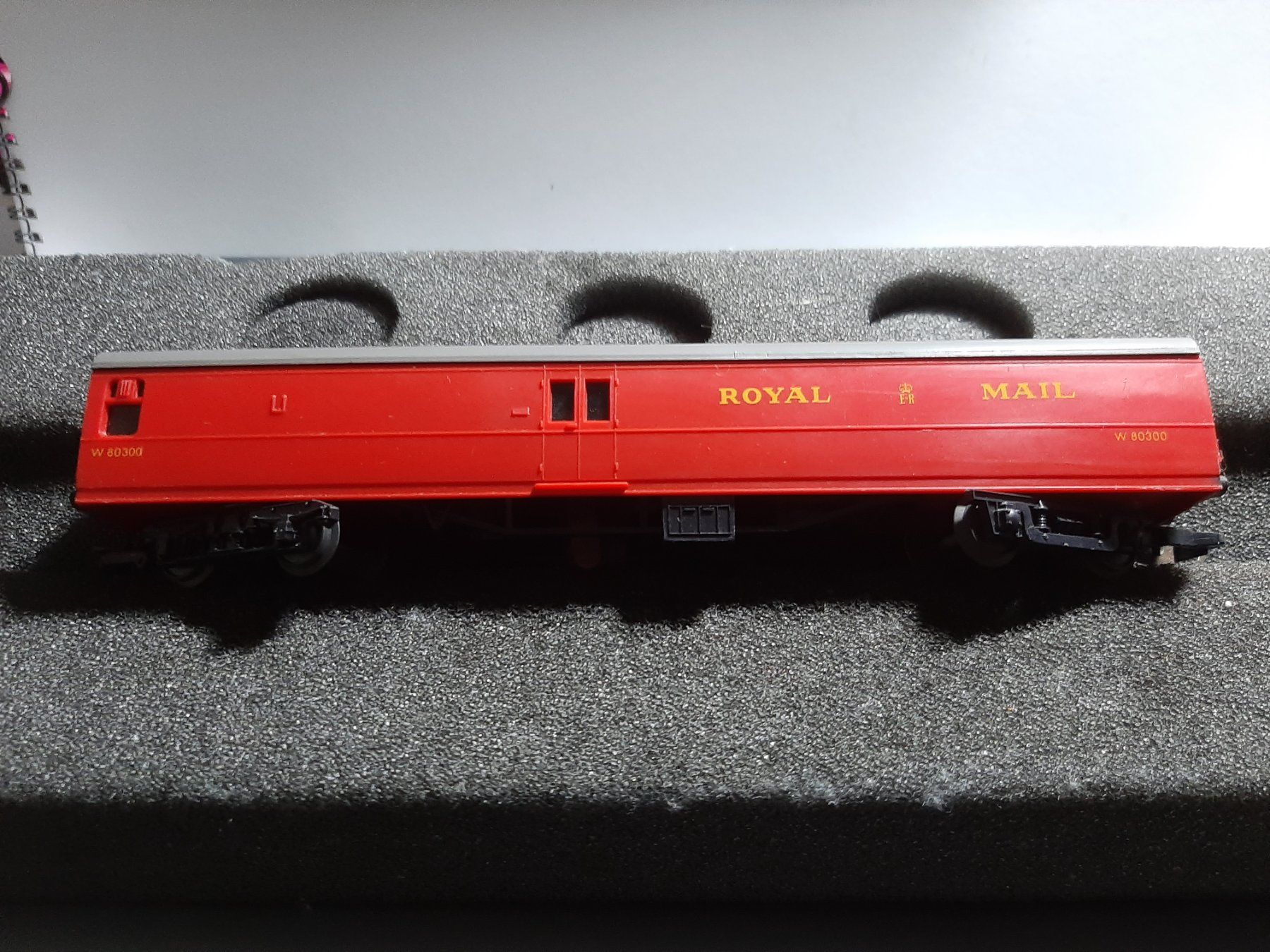 Fleischmann Modelleisenbahnen: JOUEF ROYAL MAIL – Gebraucht aus Avully von RIVALIS 1