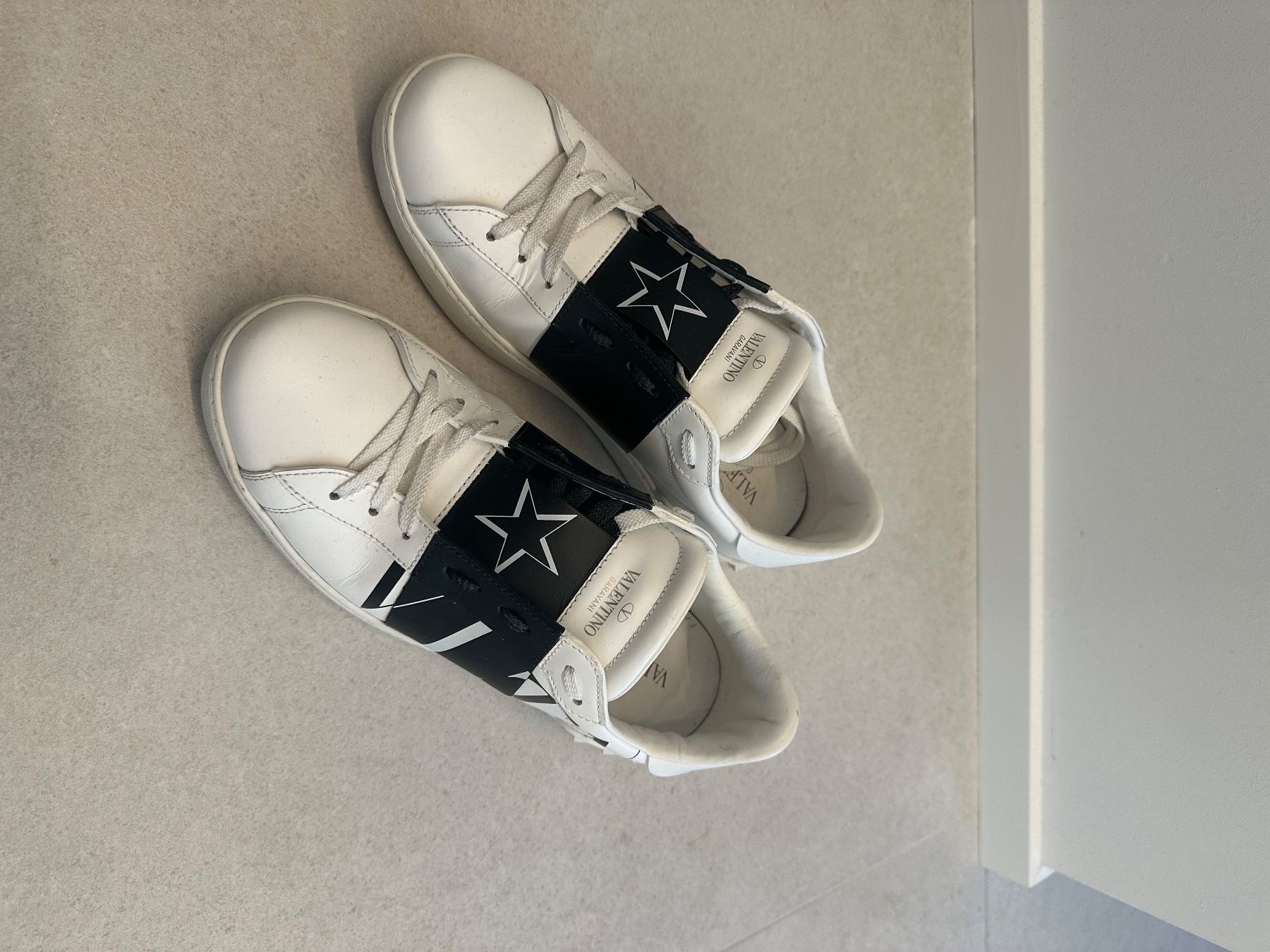 Valentino Herrenschuhe: Valentino Sneaker getragen – Gebraucht aus Füllinsdorf von alb_nmx5