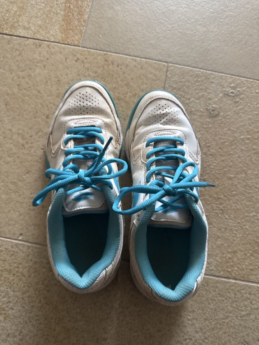 Scarpe da donna: Lotto Tennisschuhe Gr. 38 – Usato da Zumikon venduto da 19monica75 4