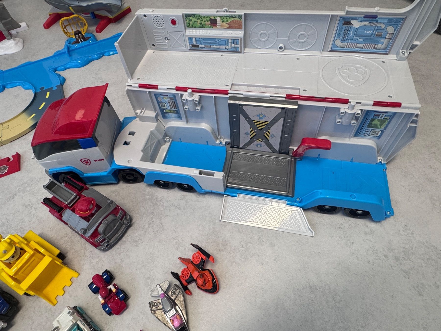 Giocattoli: Paw Patrol Set – Usato da Bonaduz venduto da lut_6rts 6