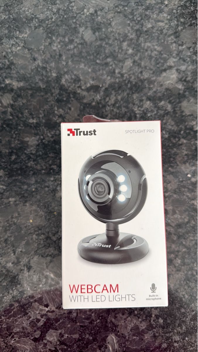 Trust Webcam: Trust Spotlight Pro Webcam mit LED - Neuwertig & Top! – Nuovo e nell'imballaggio originale da Muri AG venduto da Francesca787