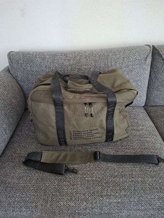 Reisetasche Schweizer Armee olivgrün mit Schultergurt