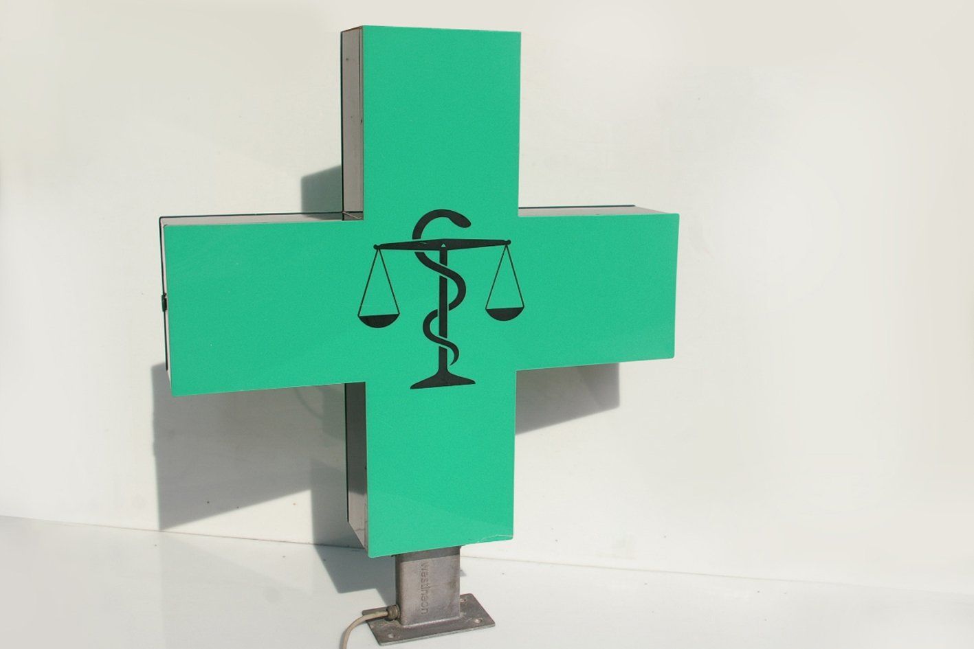 Lampade: Leuchtreklame Apotheke Leuchtkasten  Licht – Usato da Einsiedeln venduto da Voralpen 4
