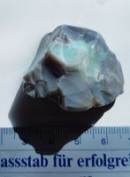 Schwarze Australian Opal 147.0ct