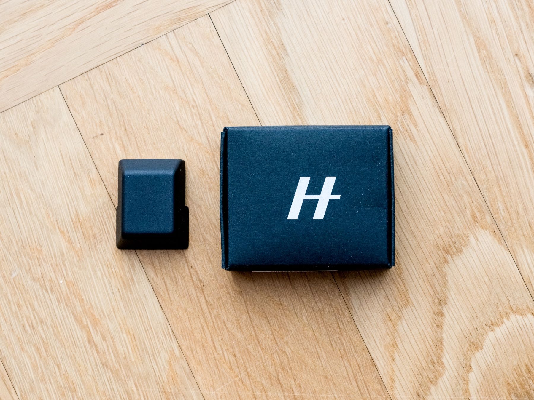 Hasselblad Unità & Adattatore: GPS-Modul für Hasselblad X1D 50C – Nuovo e nell'imballaggio originale da Zürich venduto da Malalaka 1