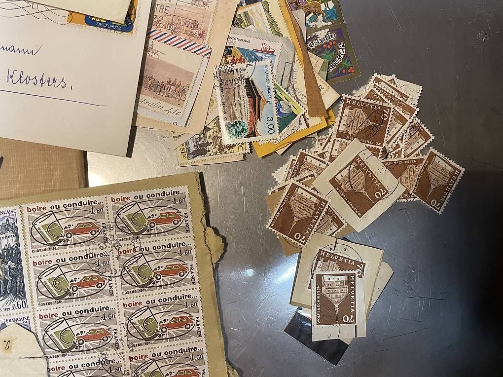 Alle Briefmarken: Petite collection de timbre – Gebraucht aus Anières von tho_tn8q 1