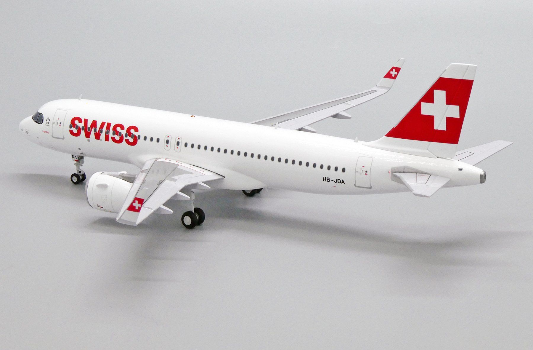 Swiss Kit di modellismo & Modellini statici: A320neo SWISS – Nuovo e nell'imballaggio originale da Morges venduto da iljamuromez 1