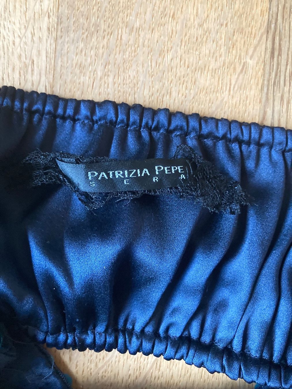 Patrizia Pepe Tops: Patrizia Pepe Pailletten Top – Gebraucht aus Zürich von san_qzr2 3