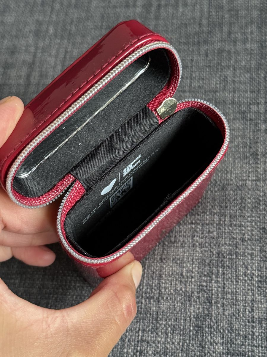 Custodie per cosmetici: YSL Vanity with built-in mirror  – Usato da Luzern venduto da sas_r89l 7