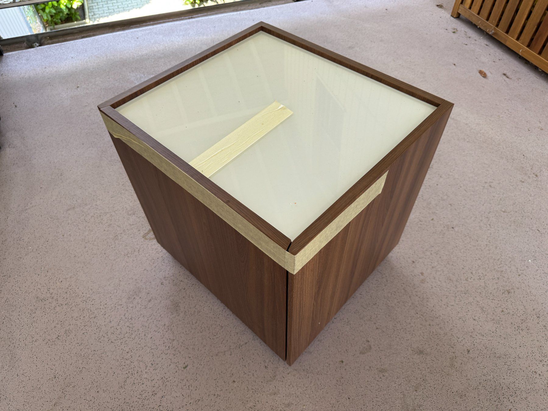 Ikea Nachttische: Ikea NYVOLL table de chevet avec tiroirs – Gebraucht aus Collex von commander31