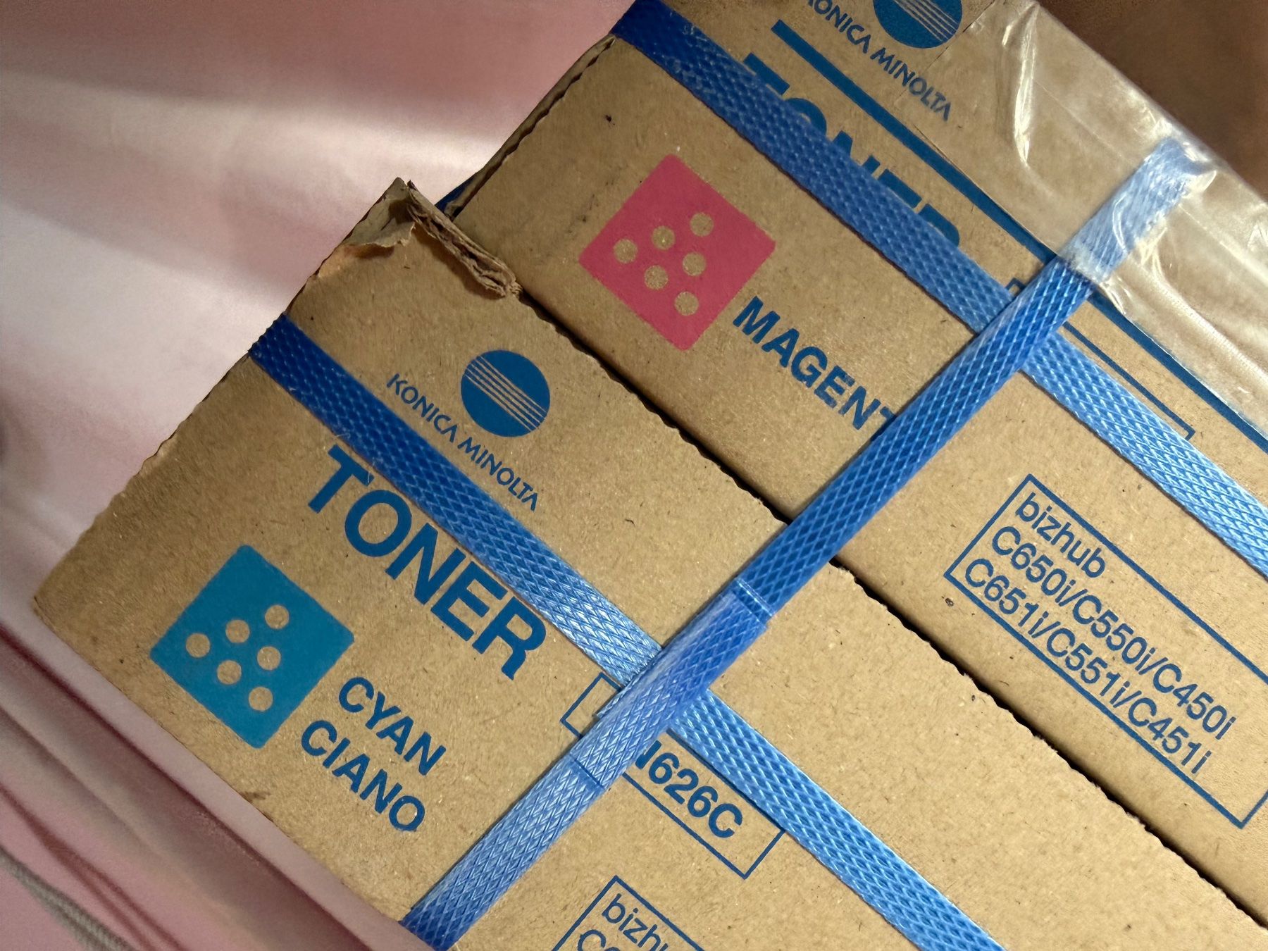 Konica Cartucce per stampanti & toner: Konica Minolta Toner Magenta + Cyan – Usato da Zürich venduto da SecondhandZurich 1