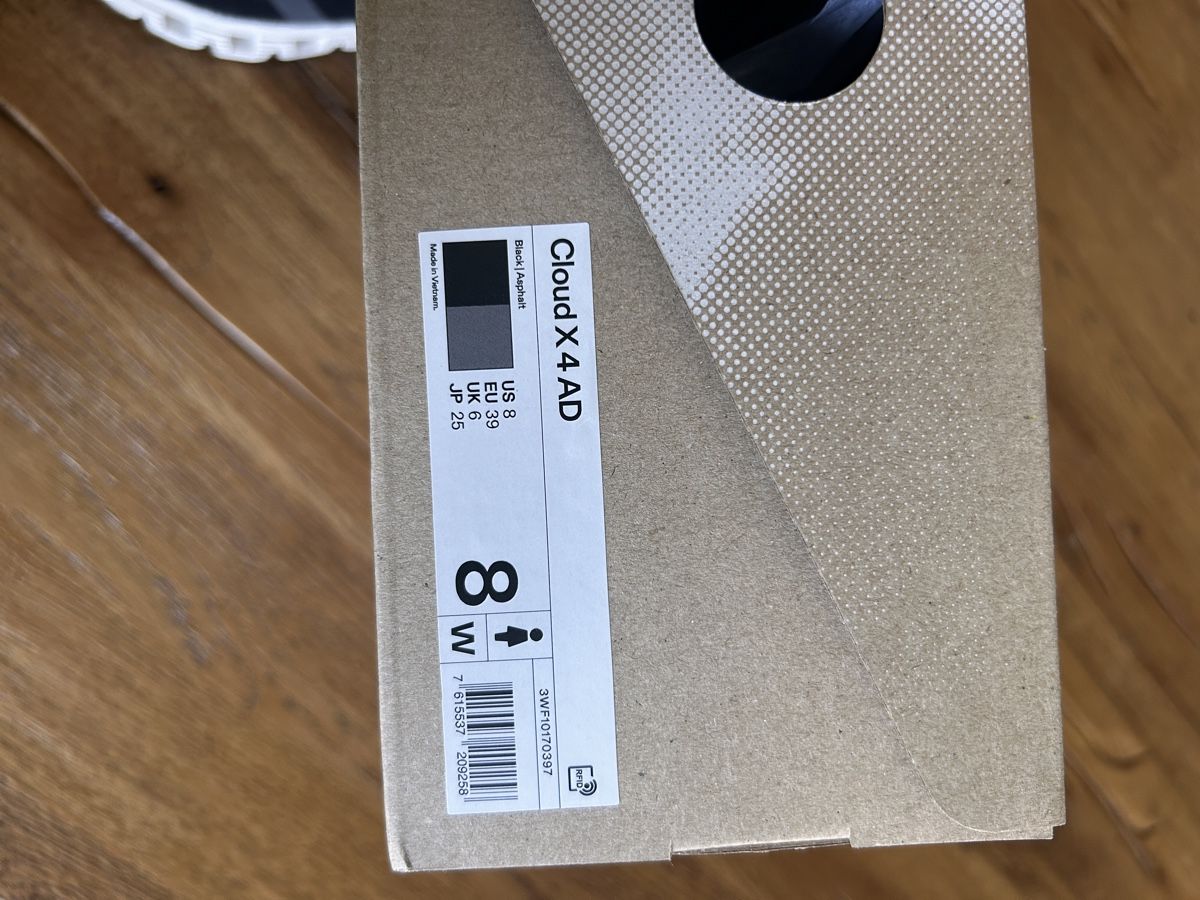 On Scarpe da donna: On Cloud X 4 AD, Gr.39, neu, Schwarz – Nuovo (secondo la descrizione) da Kehrsiten venduto da fot_55m5 2