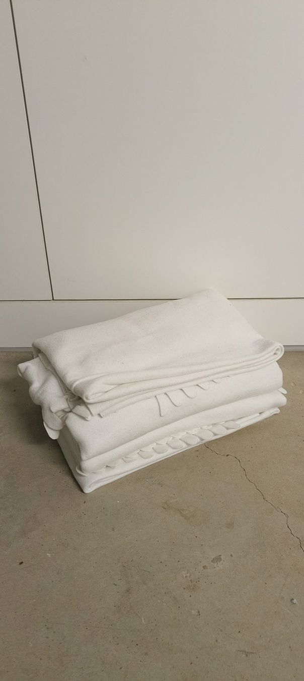 Ikea Couvertures: Couvertures blanches 10 pièces – D'occasion à Wabern par ingenio3972