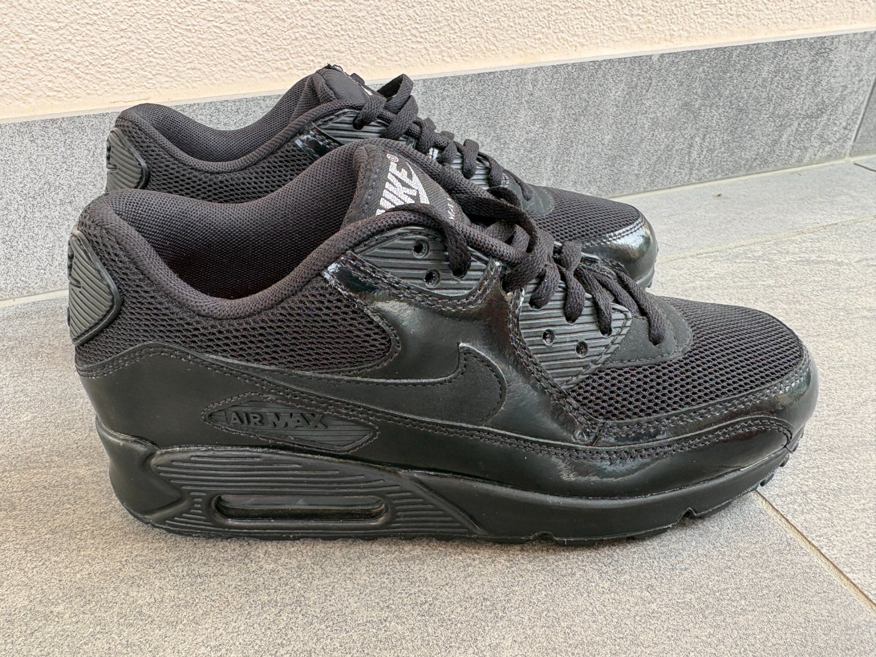 Nike Damenschuhe: Nike-E Air Max Damen Sneaker – Neu und originalverpackt aus Contra von Oly_93