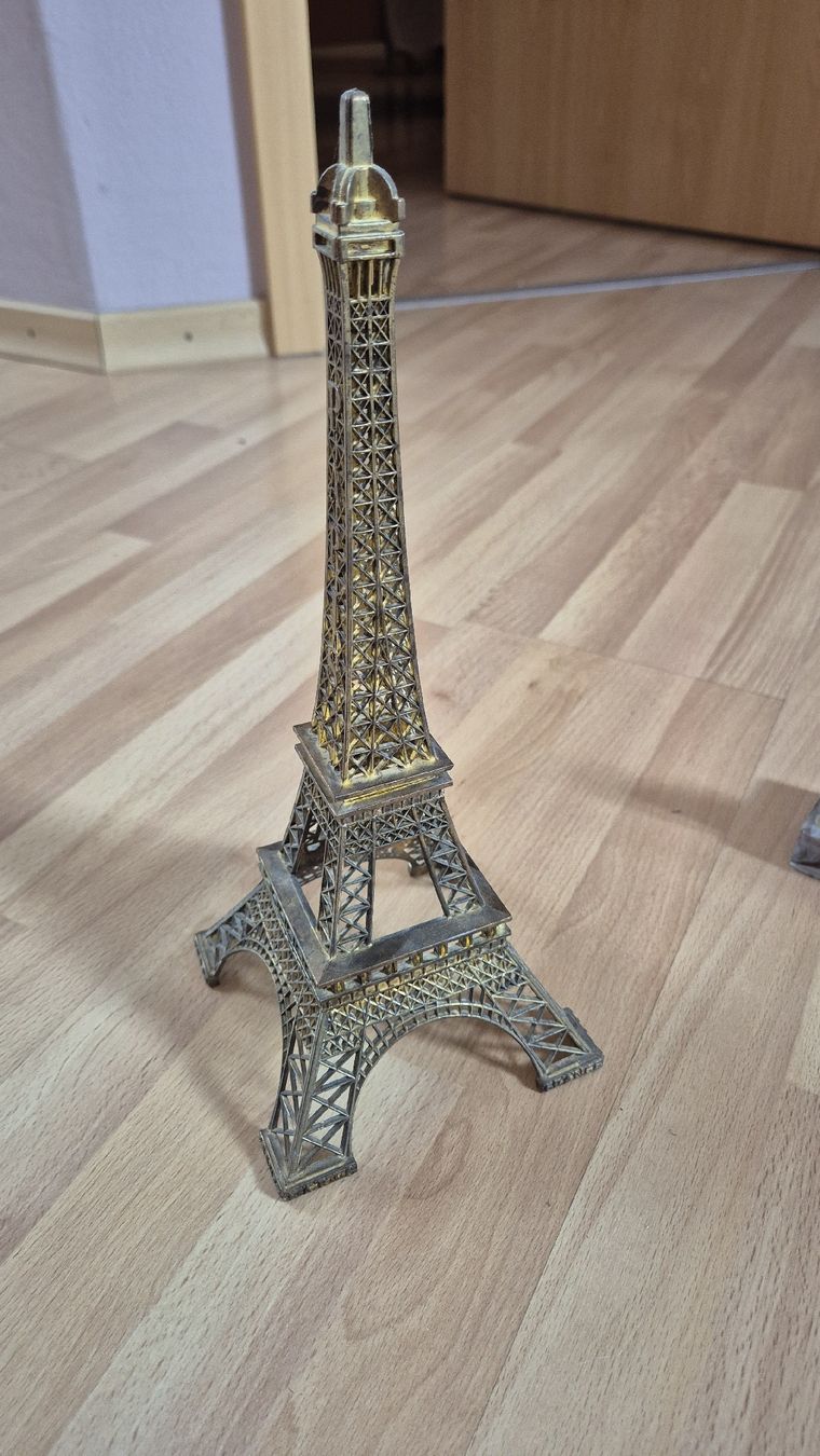 Alle Dekorationen: Paris Souvenirs – Gebraucht aus Kappel SO von jon_558w 1