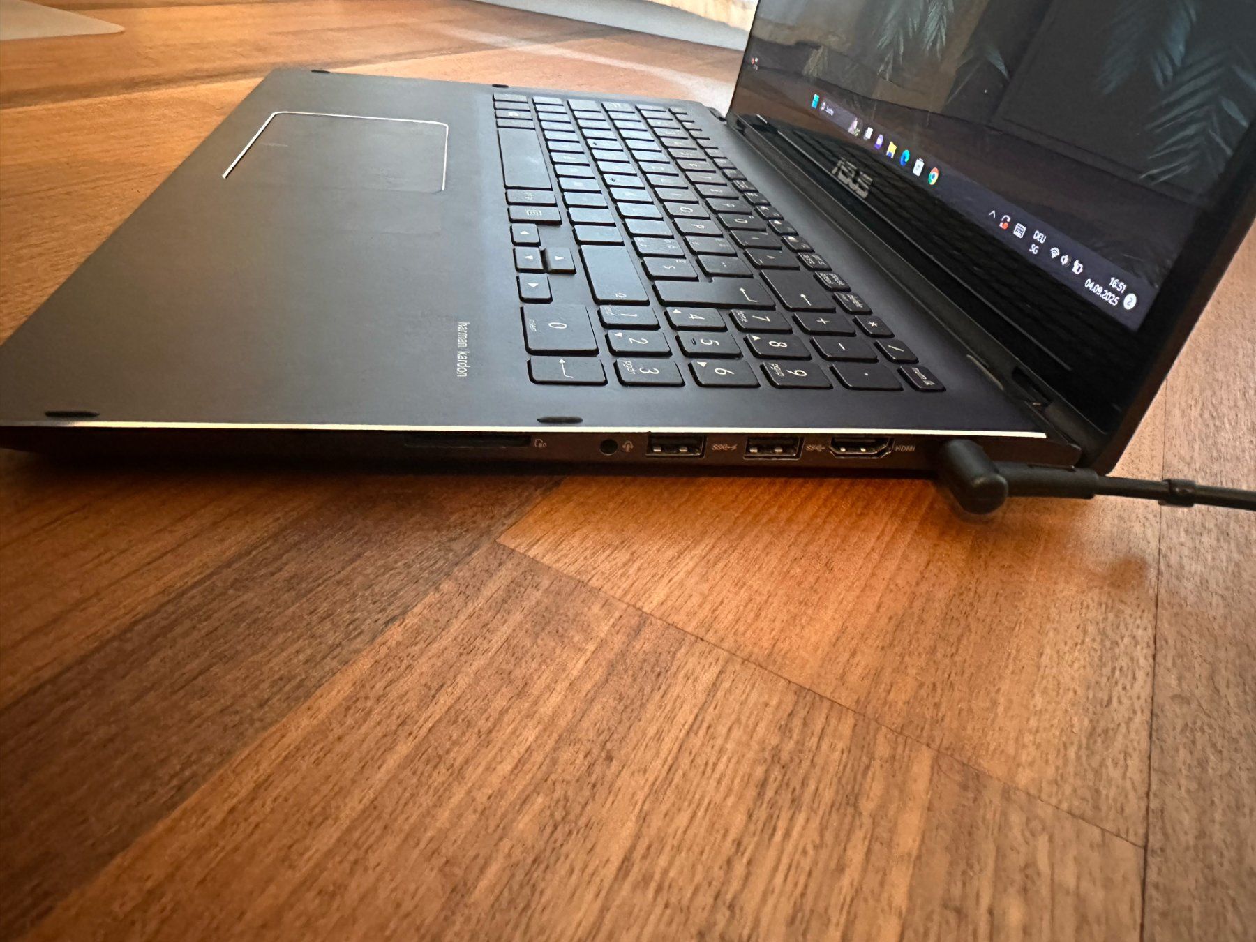 Asus Notebook: Asus Zenbook Flip – Usato da Aarwangen venduto da ang_69p5 2