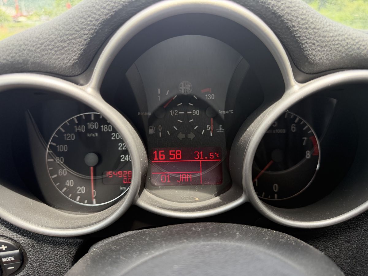 Alfa Romeo Automobili: Alfa Romeo 147 1.6 TS – Usato da Selzach venduto da jos_xg2y 2
