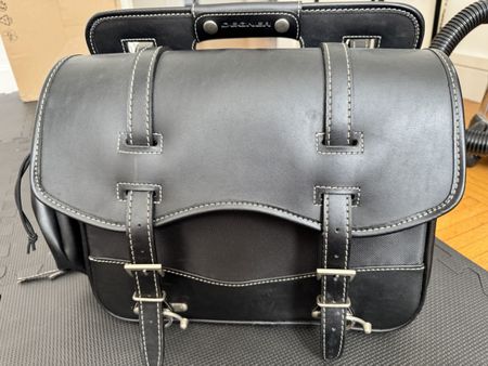 Sacoche latérale moto Degner cuir noir bon état