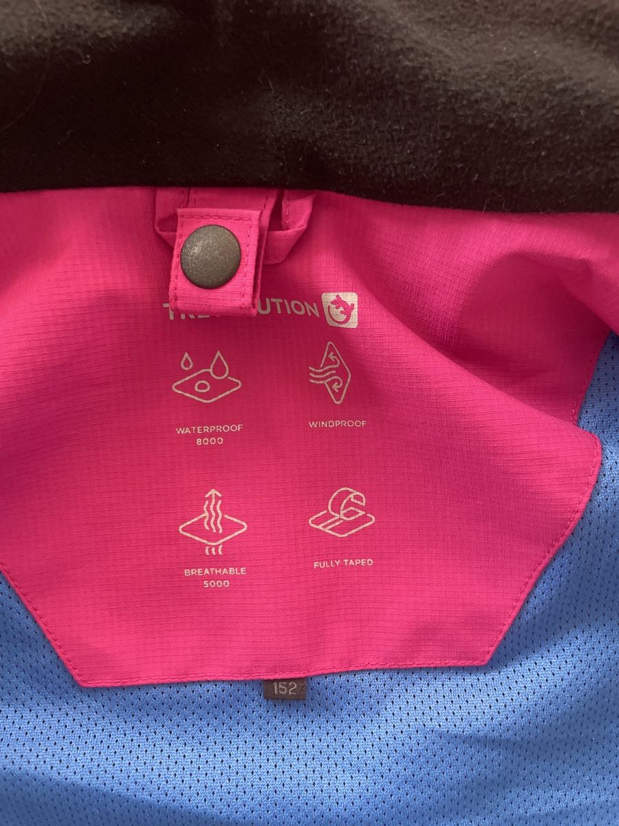 Trevolution Giacche & Cappotti: Trevolution Regenjacke 152 – Usato da Langenthal venduto da littlegirls 1