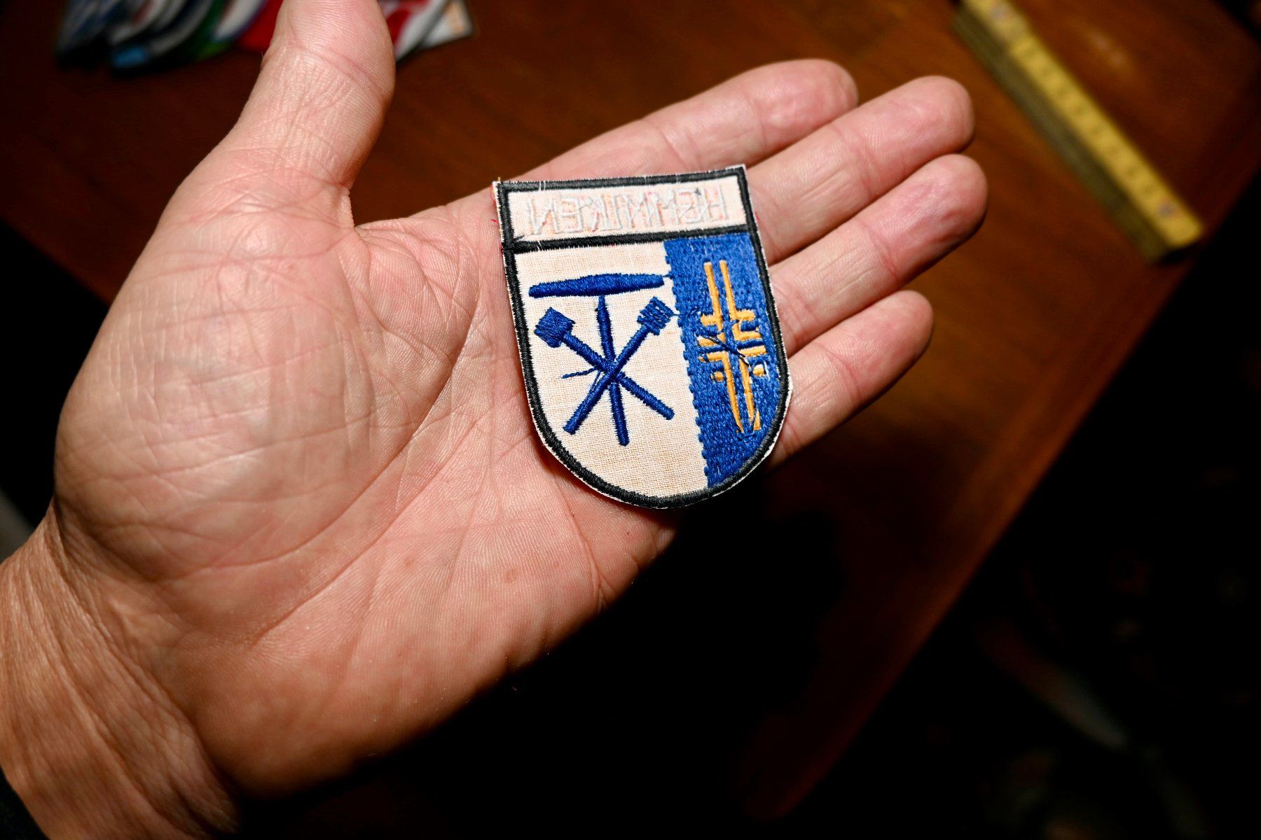 Swiss Placchette & Badge: WAPPEN Hemmiken PATCH badge AUFNÄHER – Usato da Pfaffhausen venduto da mono_rec 2