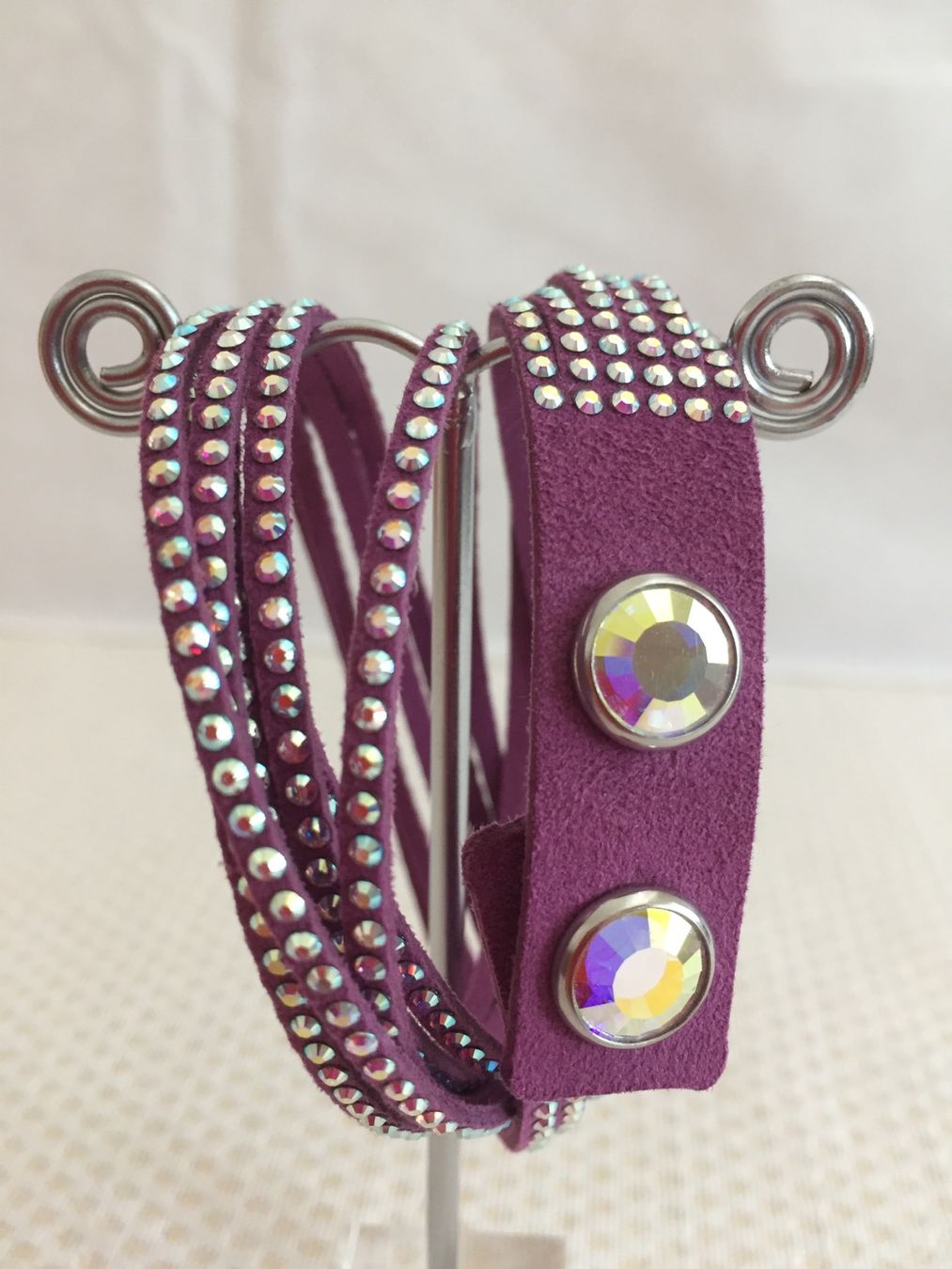 Swarovski Bracelets: Swarowski - Slake - bracelet en cuir – D'occasion à Sion par accroshoes 1