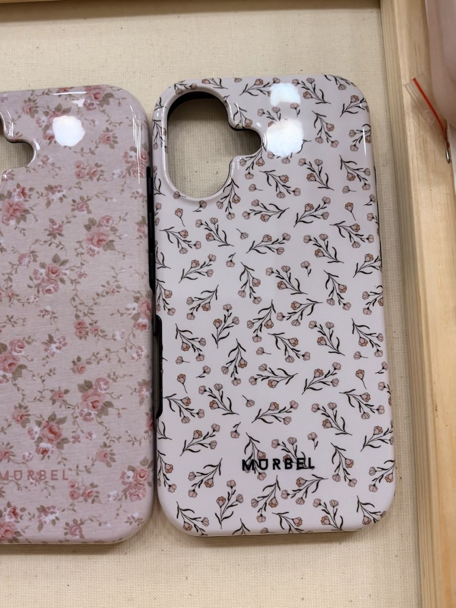 Coques & Protection écran: iphone 17 Hüllen Blumen muster Bundle – D'occasion à Chur par mel_gn2k 2
