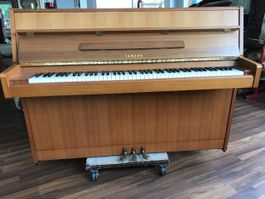 Yamaha Klavier M1J – wunderschöner Klang, sehr gepflegt