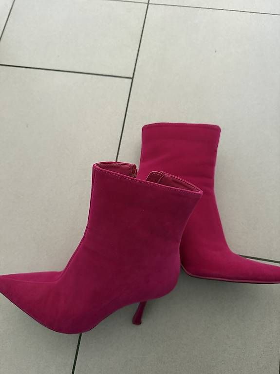 Damenschuhe: Stivaletti donna rosa – Neu und originalverpackt aus Tenero von loa_7m8d 2