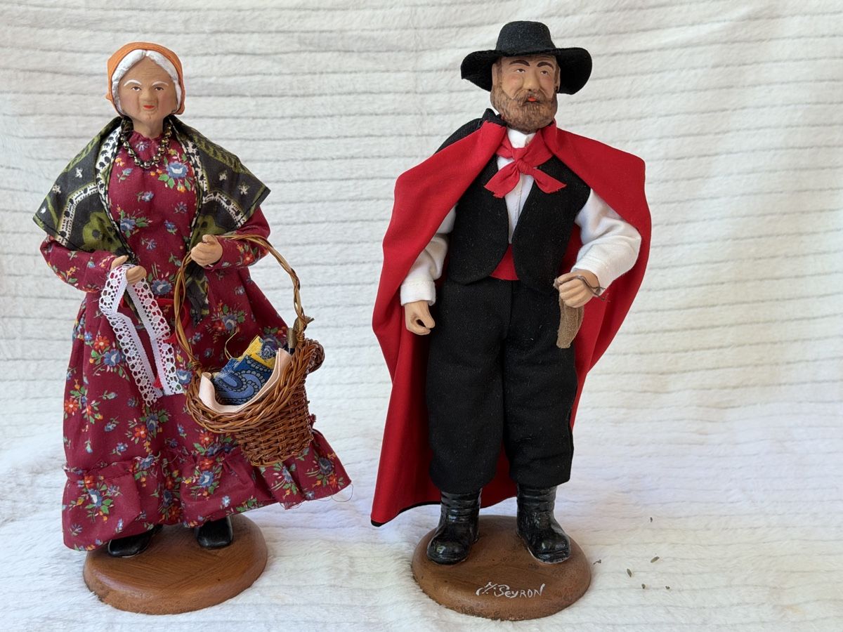 Statuette: Santons / Provence / Bohemienne & Bohemien/ ca 27cm gross – Usato da Wettingen venduto da Mat5430