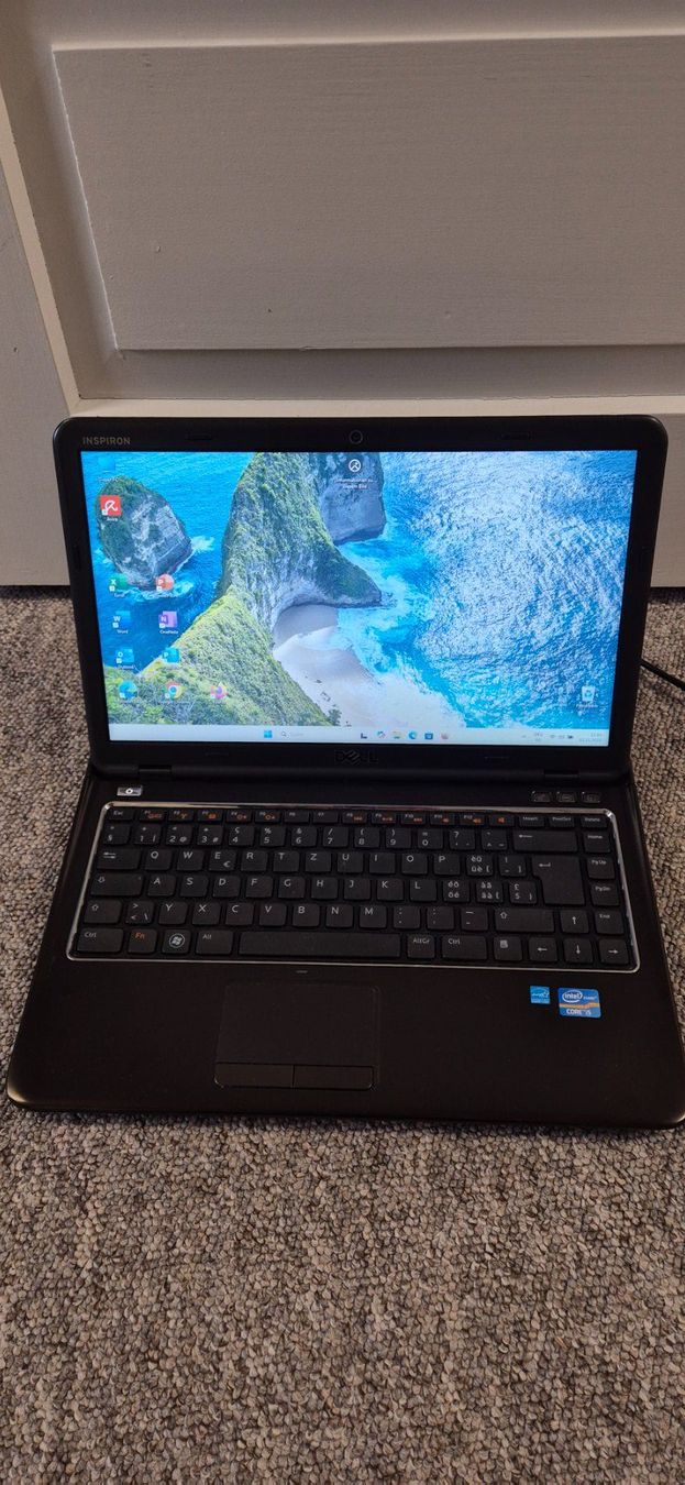 Dell Notebook: Dell Laptop mit Windows 11 Home und Microsoft Office – Usato da Stein am Rhein venduto da Abby2009