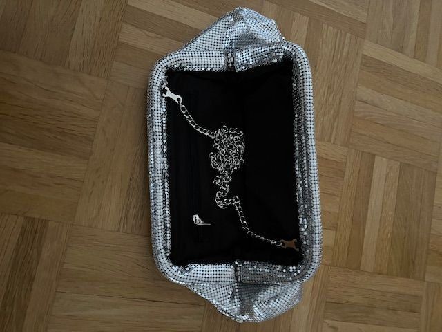 Borse da donna: Silber-Tasche, NEU! – Nuovo (secondo la descrizione) da Walenstadt venduto da ricamul 8