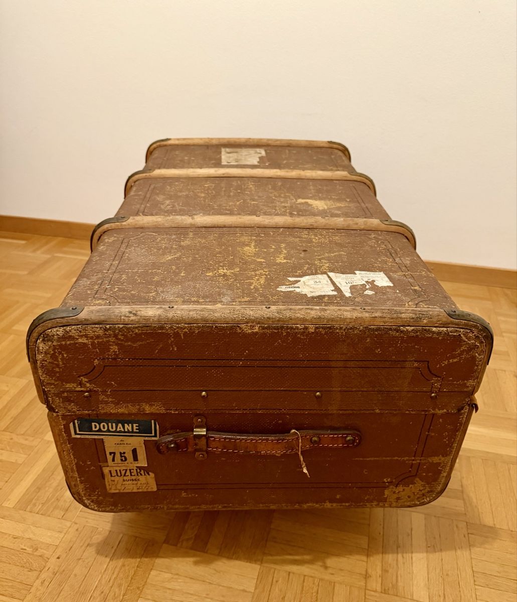 Tische: Couchtisch Vintage / Antiker Reisekoffer – Gebraucht aus Luzern von NRJenergy 6