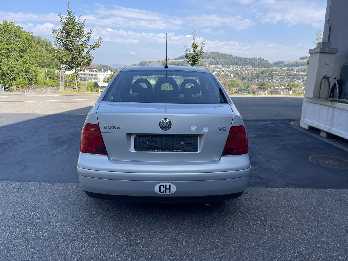 VW Autos: VW Bora 2.3 Automat – D'occasion à Spiez par bertula 4