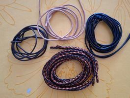 Lederband und Baumwollband