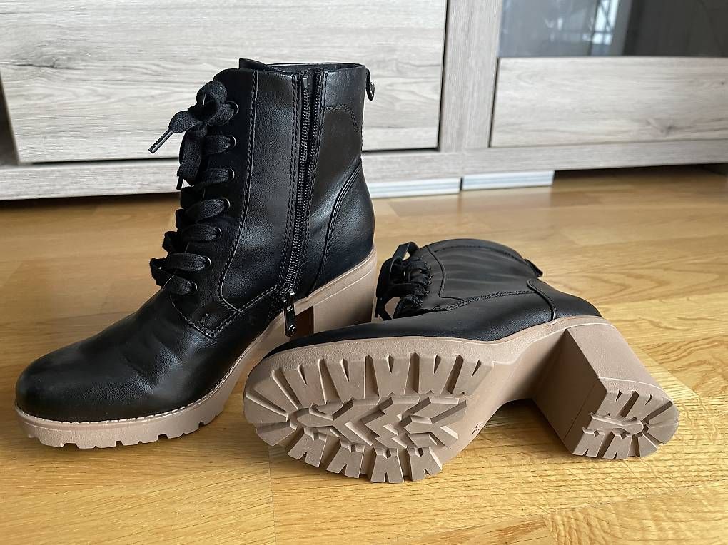 Scarpe da donna: Bottines Marco Tozzi taille 39 – Usato da Martigny venduto da cristal25 2