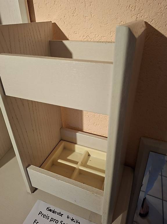 Guardaroba: 4 teilige Garderobe  – Usato da Fulenbach venduto da Wulle-Egge 1