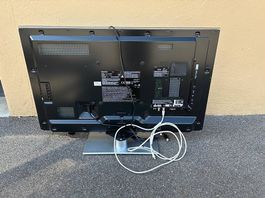 Panasonic VIERA Fernseher 37 Zoll  mit Fernbedienung