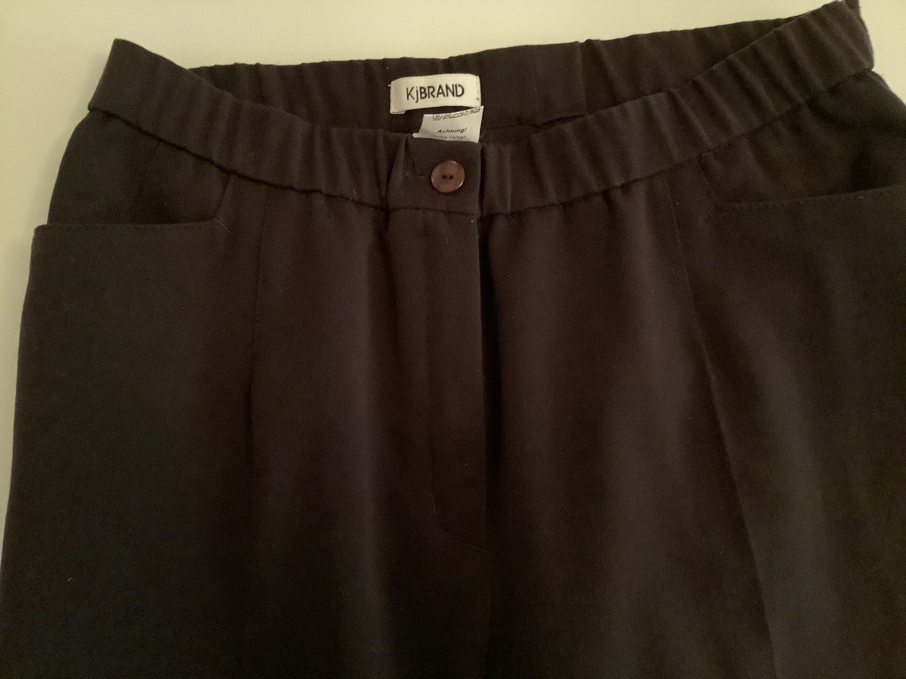 Lotti di vestiti: Damenbluse und Hose mit Kette – Usato da Triesen venduto da boston7 1
