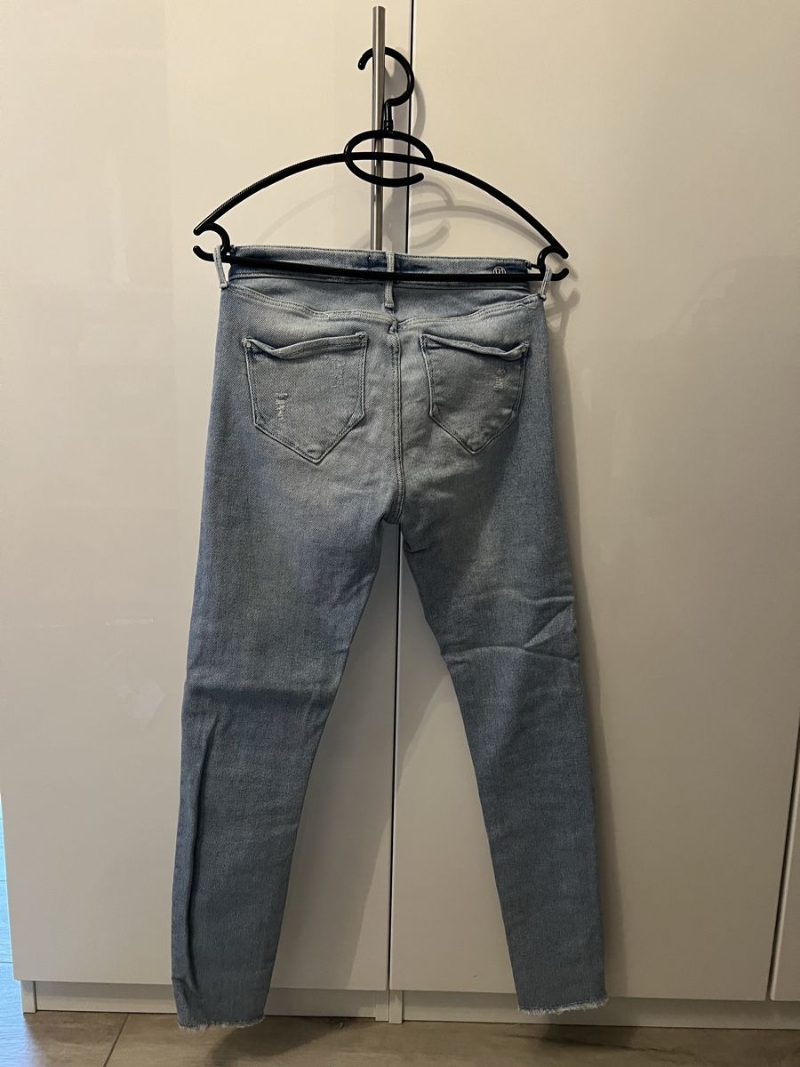 Jeans: Helle Jeans mit Löchern – Usato da Dietikon venduto da Mischi2167 1