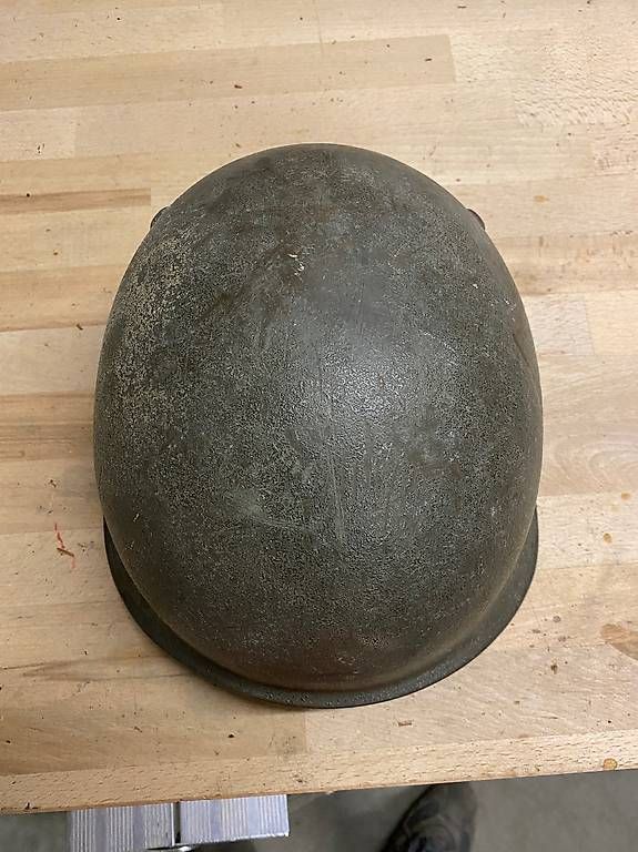 Uniformi & Effetti personali: Schweizer Stahlhelm m71 – Usato da Gelterfingen venduto da Globetrotter3 1