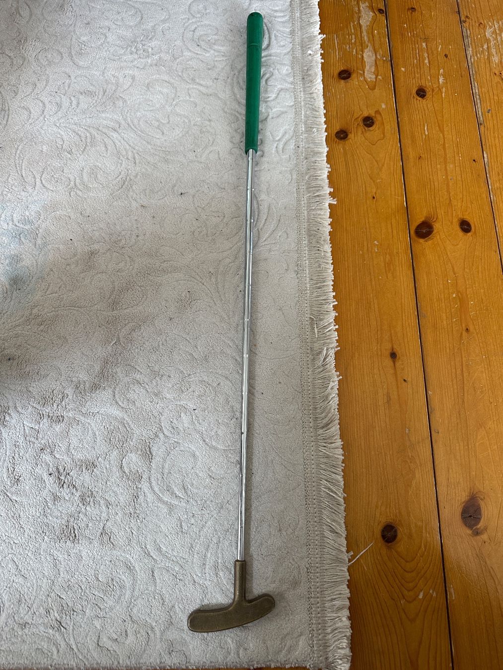 Mazze & Set: Vintage Golf-Putter mit T-förmigem Messingkopf – Usato da Thalwil venduto da Maricortin 3
