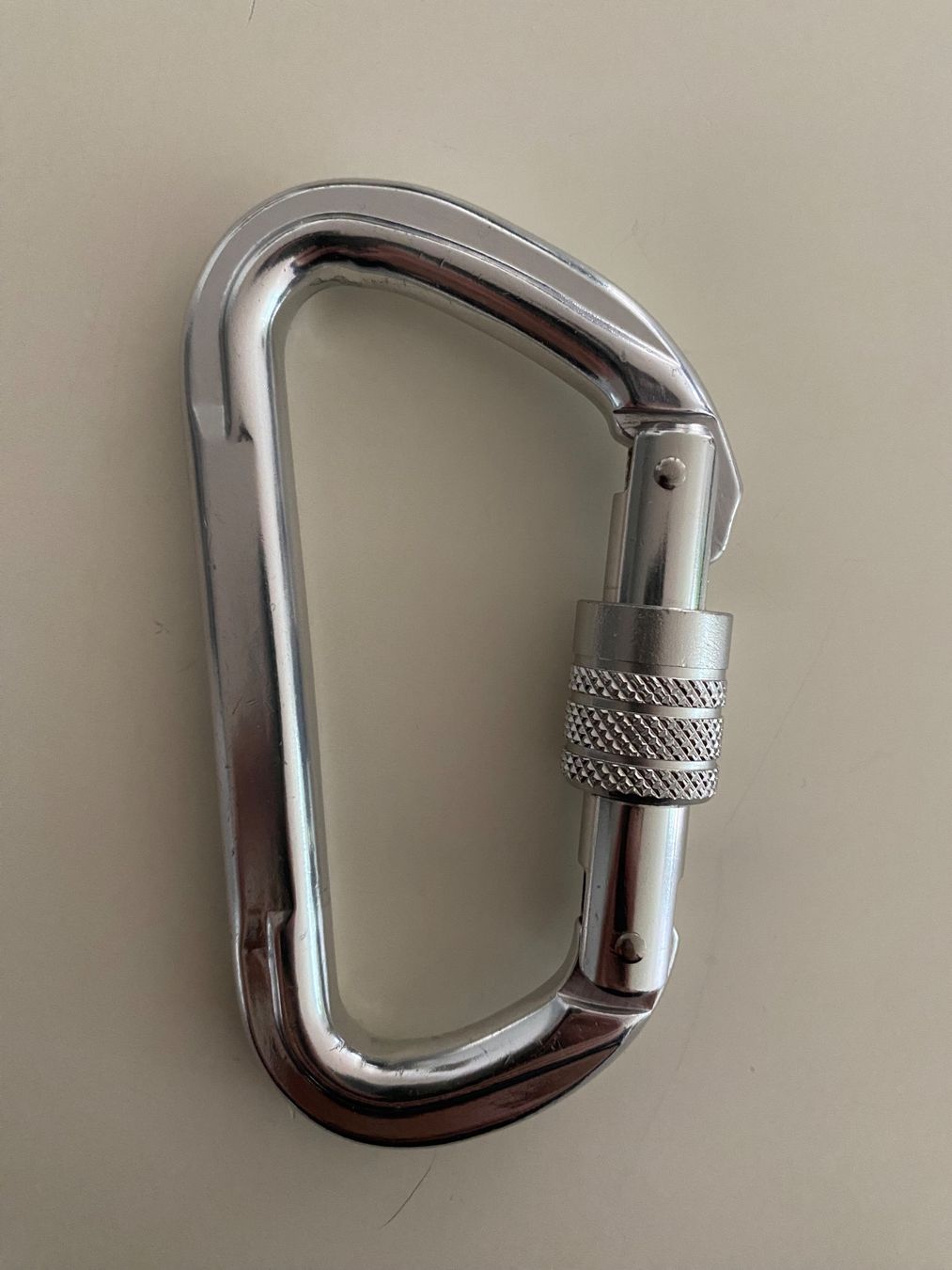 Attrezzatura da arrampicata: Ct climbing technology d shape karabiner screw lock – Usato da Appenzell venduto da classiccyclingkits