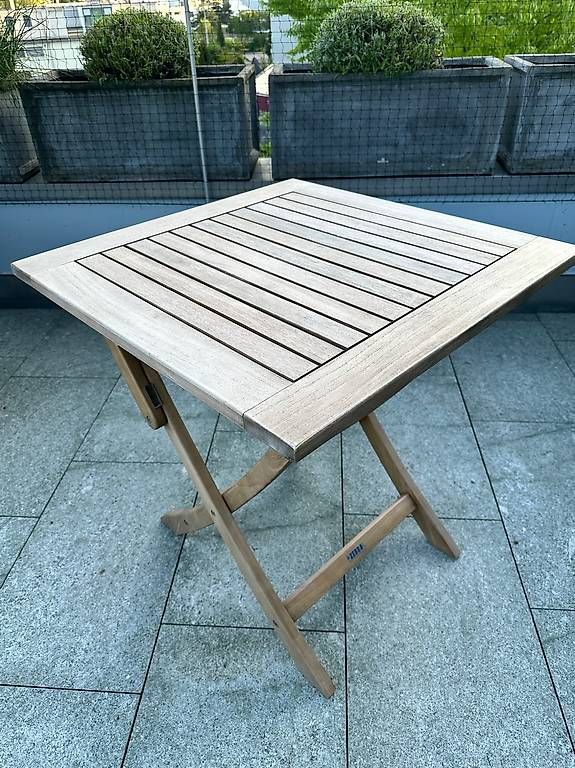 Tavoli: Gartentisch klappar 70x70x74 Teakholz – Nuovo (secondo la descrizione) da Emmenbrücke venduto da Dsfan