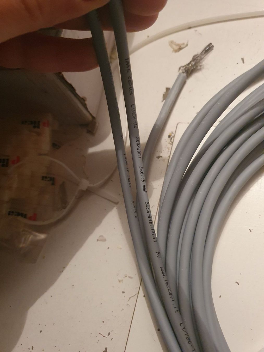 Kabel: Kabel 2x0.75mm² 2x0.75 mit Schirm 10m – Neu (gemäss Beschreibung) aus Zürich von eymen20 1