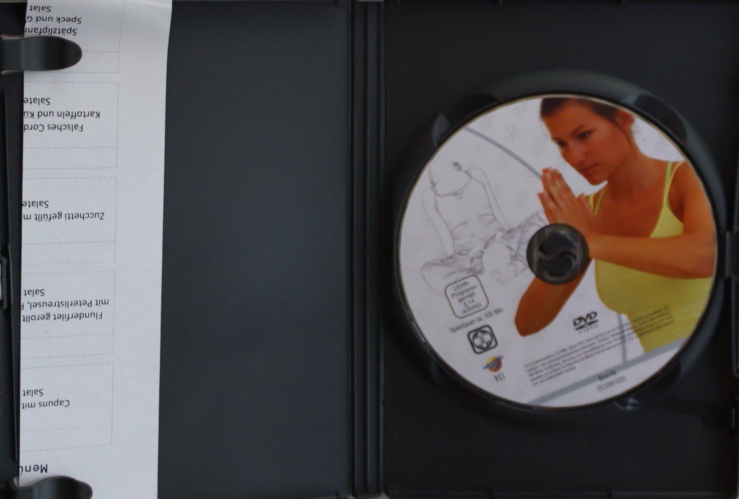 Tutti i DVDs: Julia Mander Mama Baby Yoga – Usato da Luzern venduto da CONTENTI 1