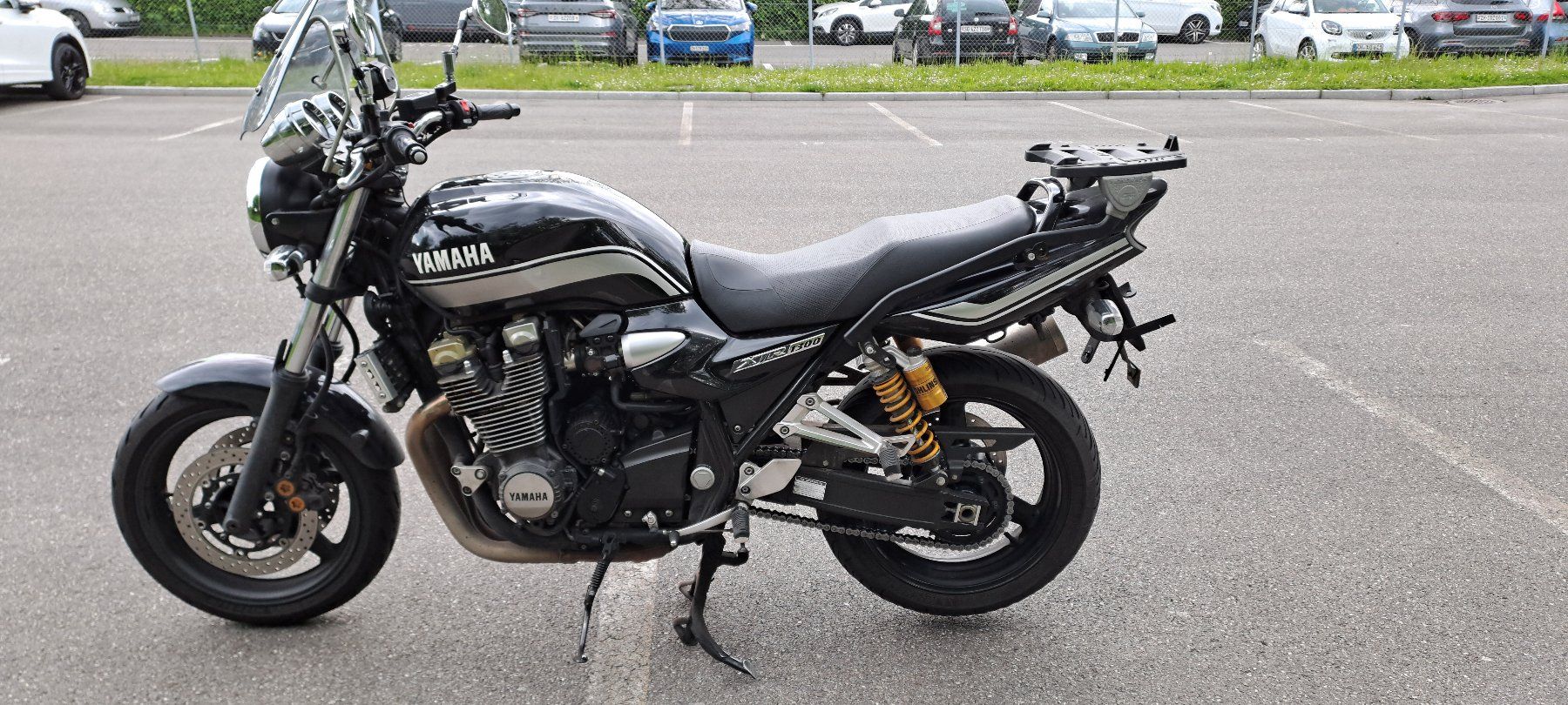 Yamaha Strada: Yamaha XJR 1300 – Usato da Zürich venduto da wsz8 4