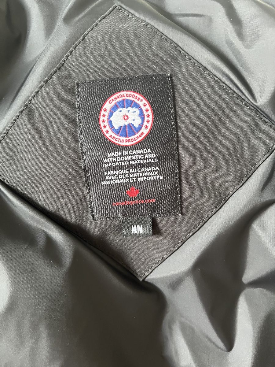 Canada Goose Giacche: Canada Goose Jacket - Black - Size M - Great Winter Coat! – Usato da Mies venduto da nic_yk5d 8