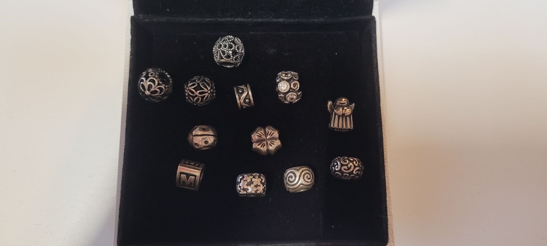 Pandora Bracciali & Braccialetti: Pandora Armkette Silber mit 12 Charms – Usato da Meinisberg venduto da mirreb 3